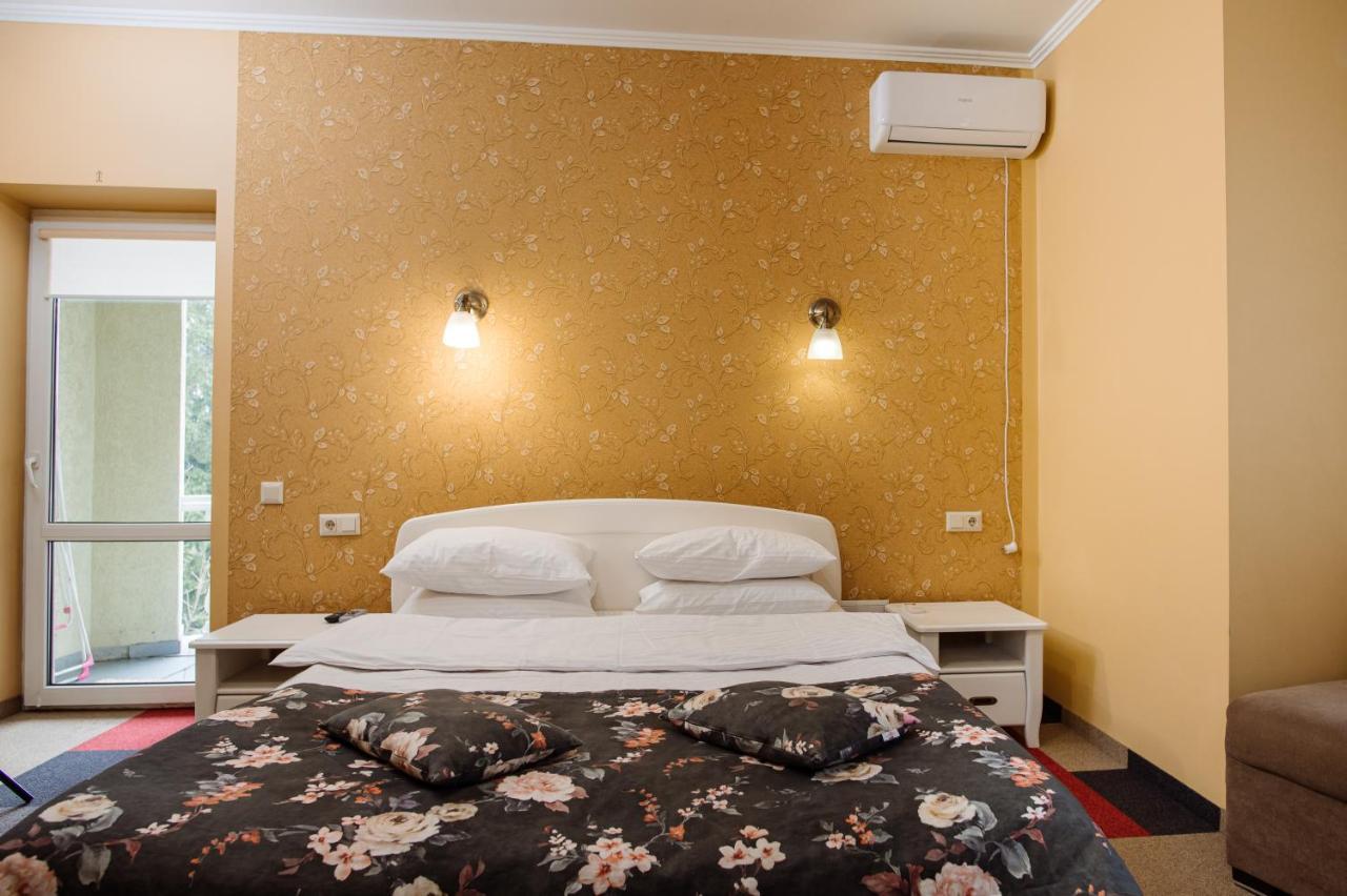 Na Horyzonti Hotel Truskavets Exterior photo